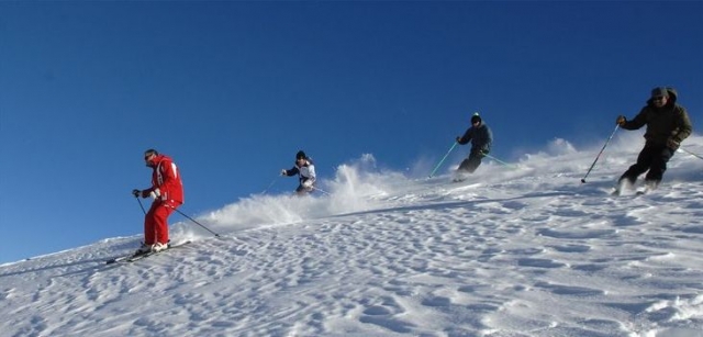  Esquiar con amigos en TIgnes 